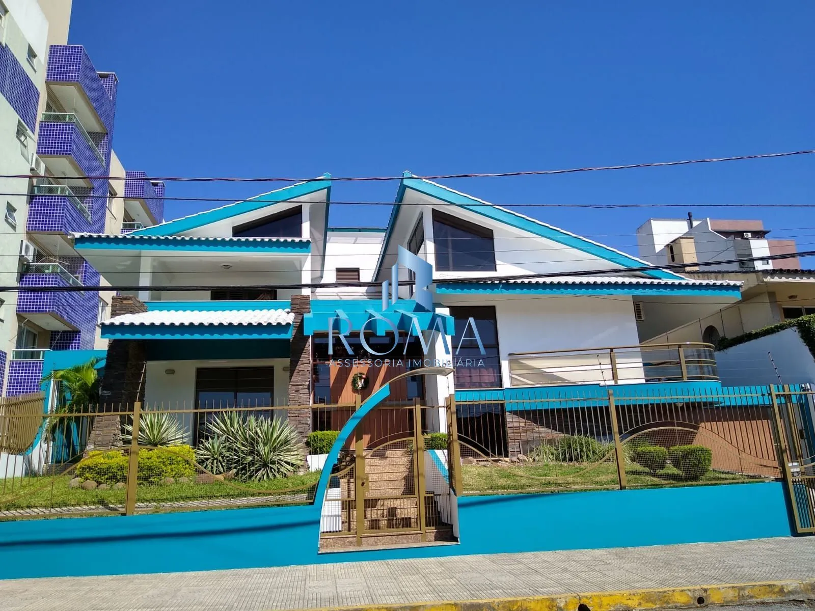 Imagem Casa 6 dormitórios à venda Nossa Senhora de Lourdes Santa Maria/RS
