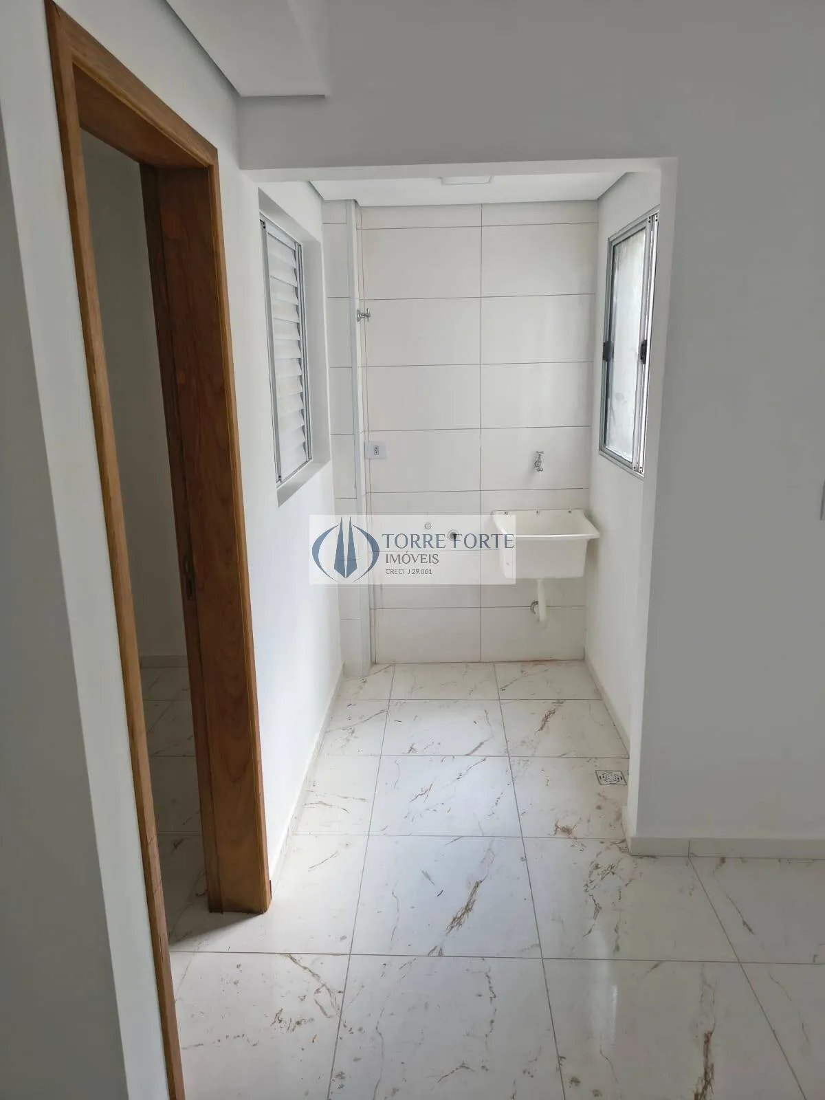 Imagem Oportunidade Apartamento com 2 Dormitórios Próximo ao Metrô Guilhermina
