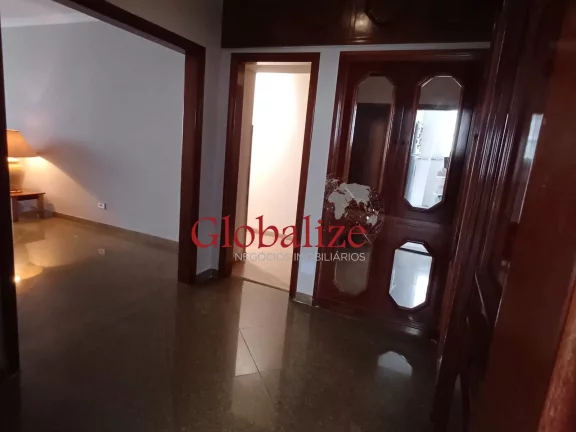 Imagem Apartamento à venda com 237m², 3 suítes, 2 vagas, portaria 24h, elevador por R$875.000,00 no Gonzaga em Santos