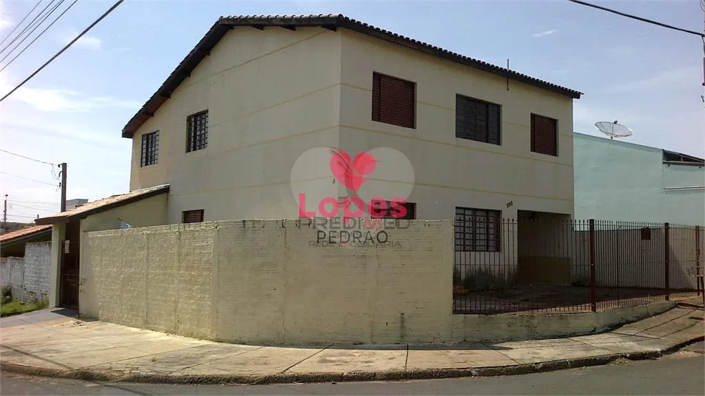Casa de 3 quartos, 162m² no bairro Centro, em Itatinga