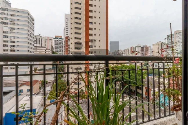 Imagem Apartamento Alto Padrão em Higienópolis com 3 suítes e 4 vagas, 250m²