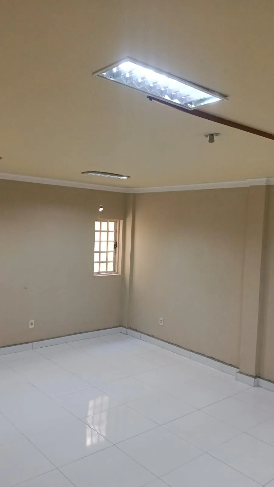Imagem Sala comercial no Bairro CPA 4