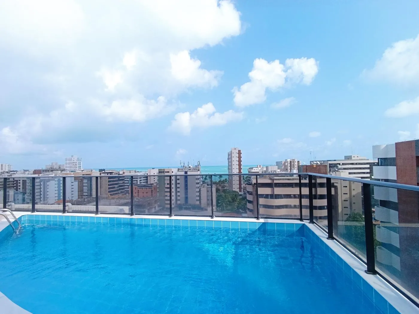 Imagem Apartamento para Venda em Maceió, Ponta Verde, 2 dormitórios, 1 suíte, 2 banheiros, 2 vagas