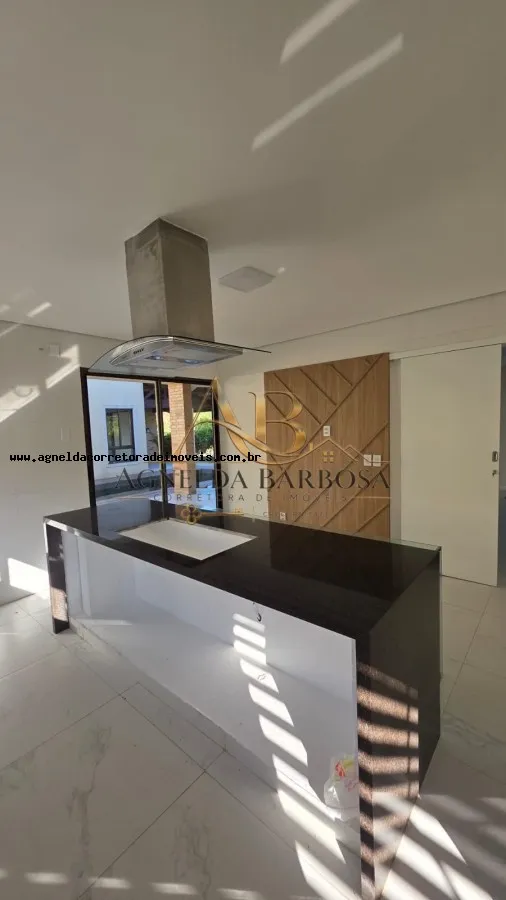 Imagem Casa para Venda em Parnamirim, Pium (Distrito Litoral), 5 dormitórios, 5 suítes, 6 banheiros, 4 vagas