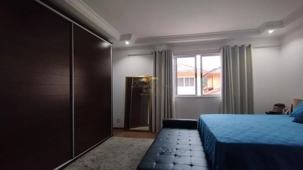 Imagem Casa em Condomínio para Venda em Teresópolis / RJ no bairro Araras