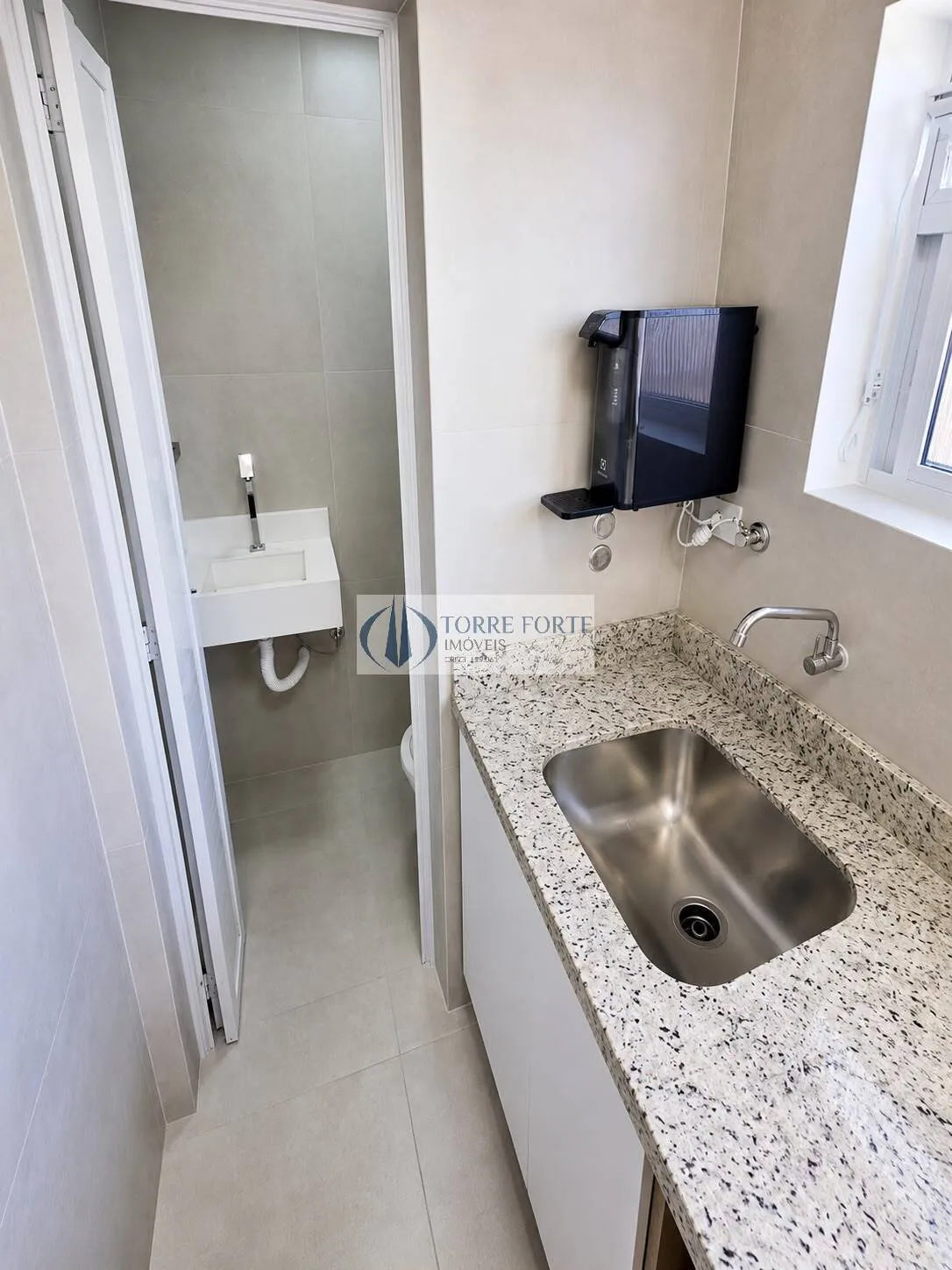 Imagem Lindo apartamento com 2 dormitorios 1 vaga de garagem na Vila Gomes Cardim.