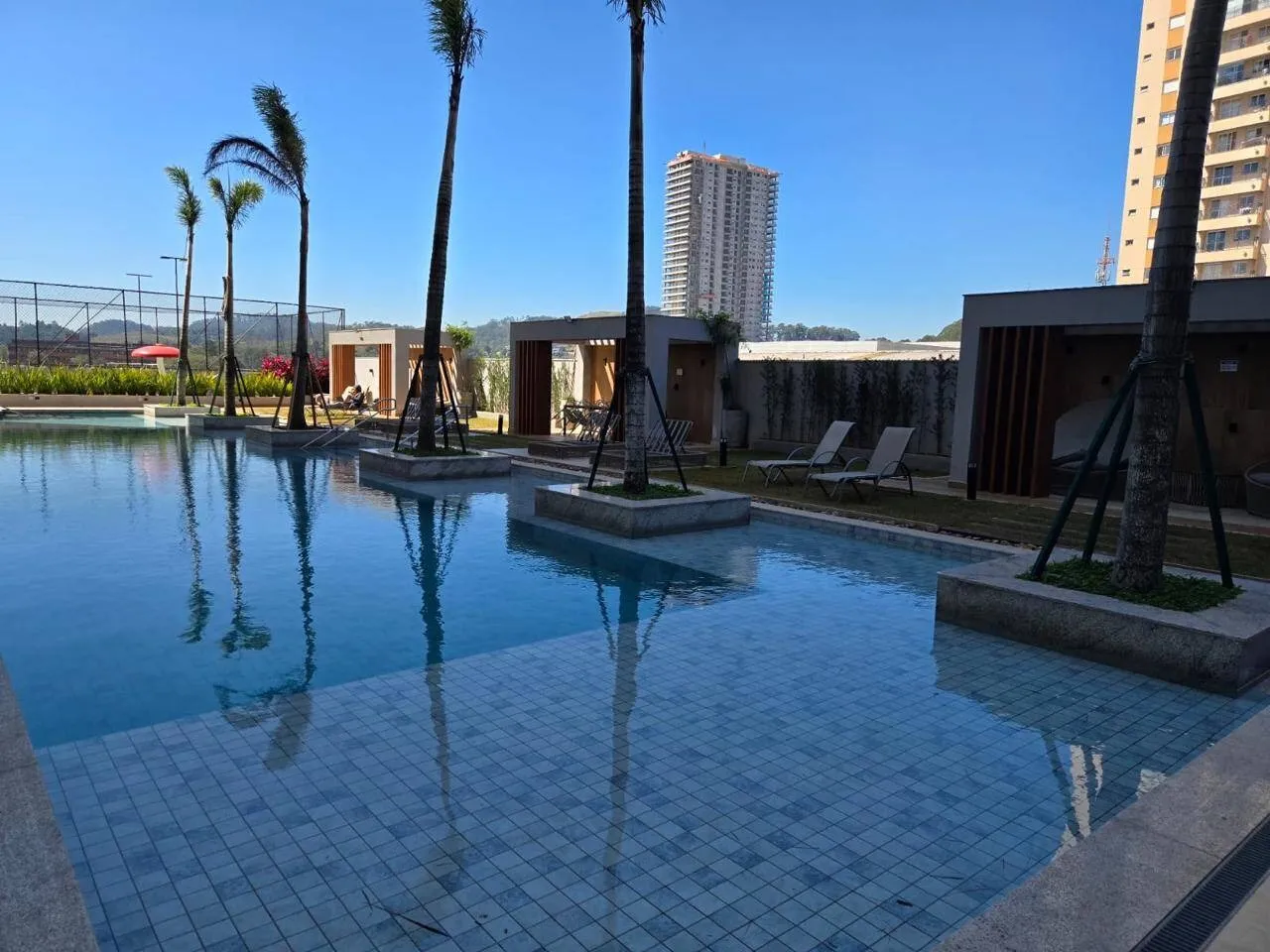 Imagem Apartamento Novo e Mobiliado no Tamboré - 2 Quartos e Varanda