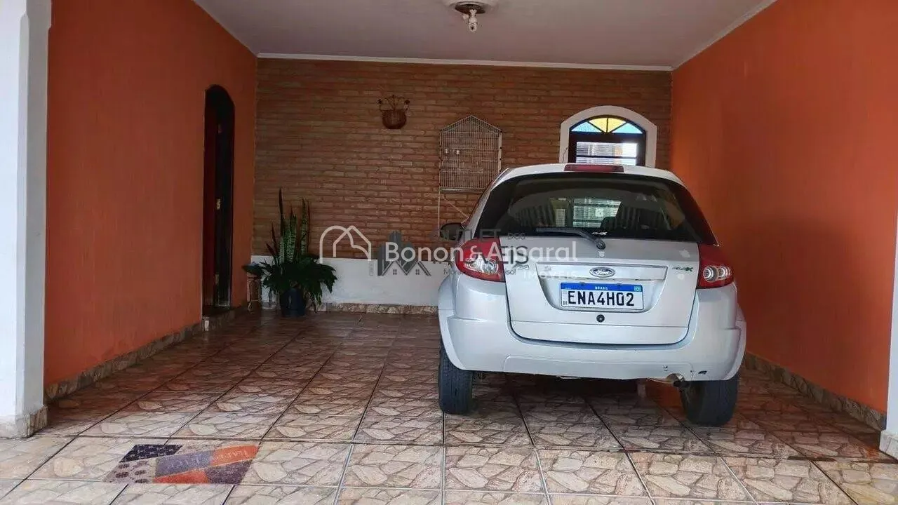 Imagem Casa Ampla e Confortável à Venda - Santa Cecília / Paulinia -SP