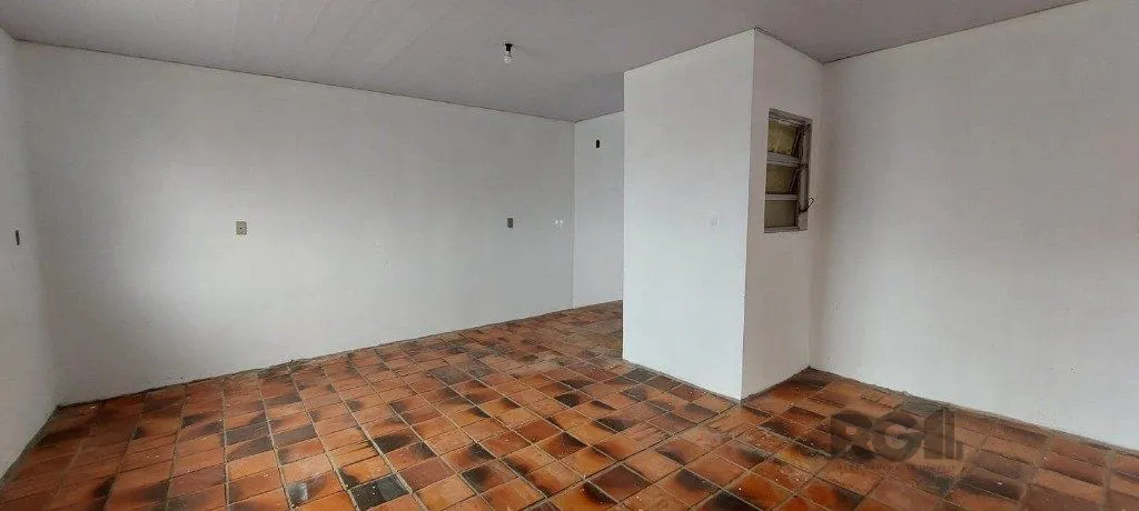 Imagem Casa com 3 dormitórios no bairro Sarandi