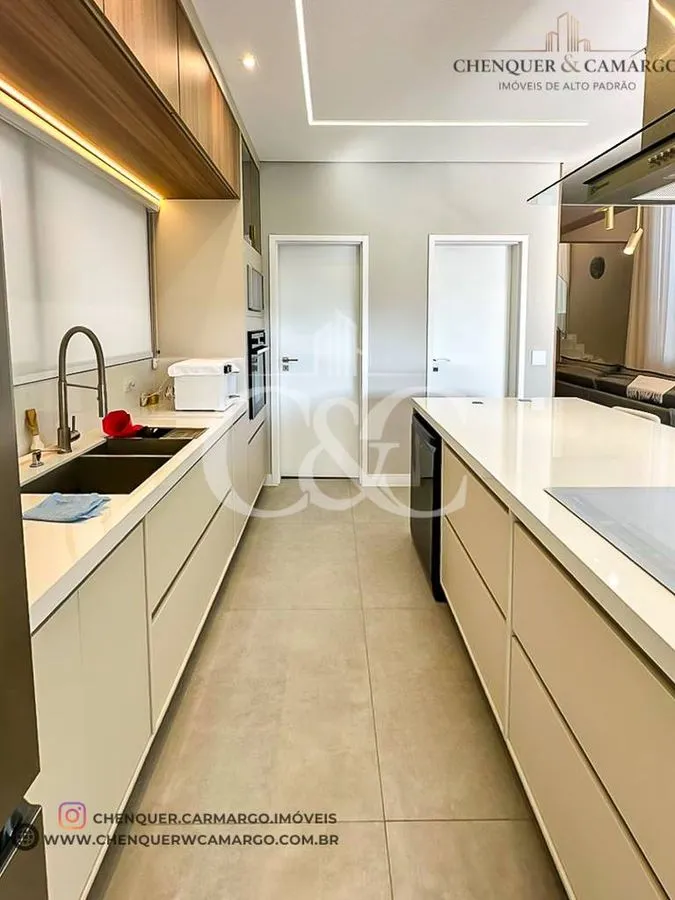 Imagem Casa porteira fechada à venda no Reserva Ermida Jundiaí, 237m², 3 suítes e automatizada