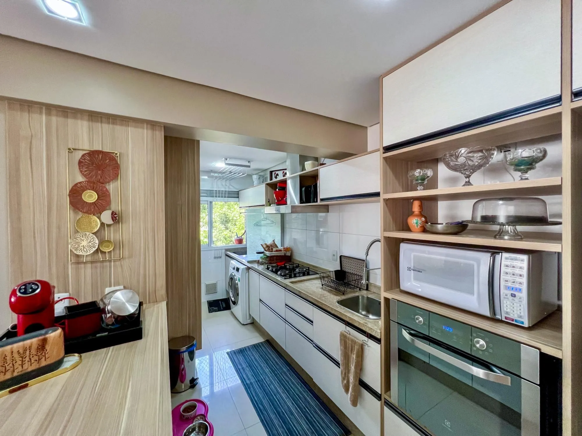 Imagem Apartamento 3 Dormitórios com Suíte e 2 Vagas na Tristeza, próximo ao barra shopping