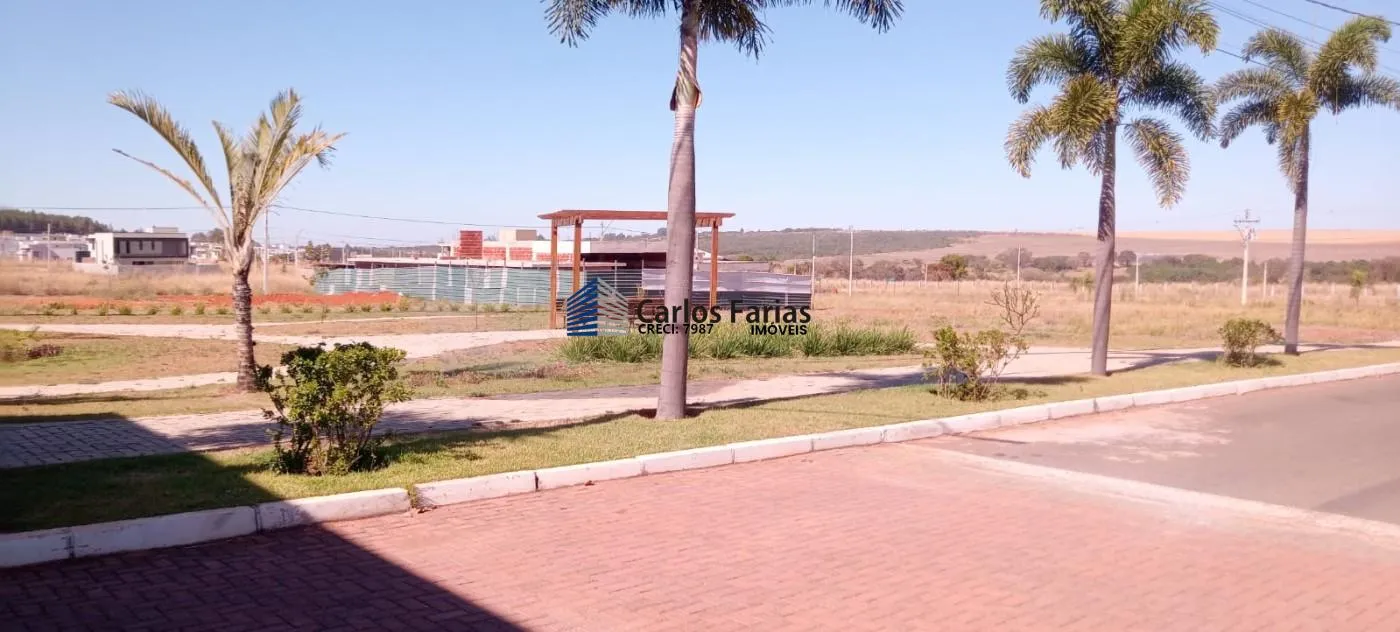Imagem Lote em Condomínio Fechado para Venda em Brasília, Setor Habitacional Tororó (Jardim Botânico)