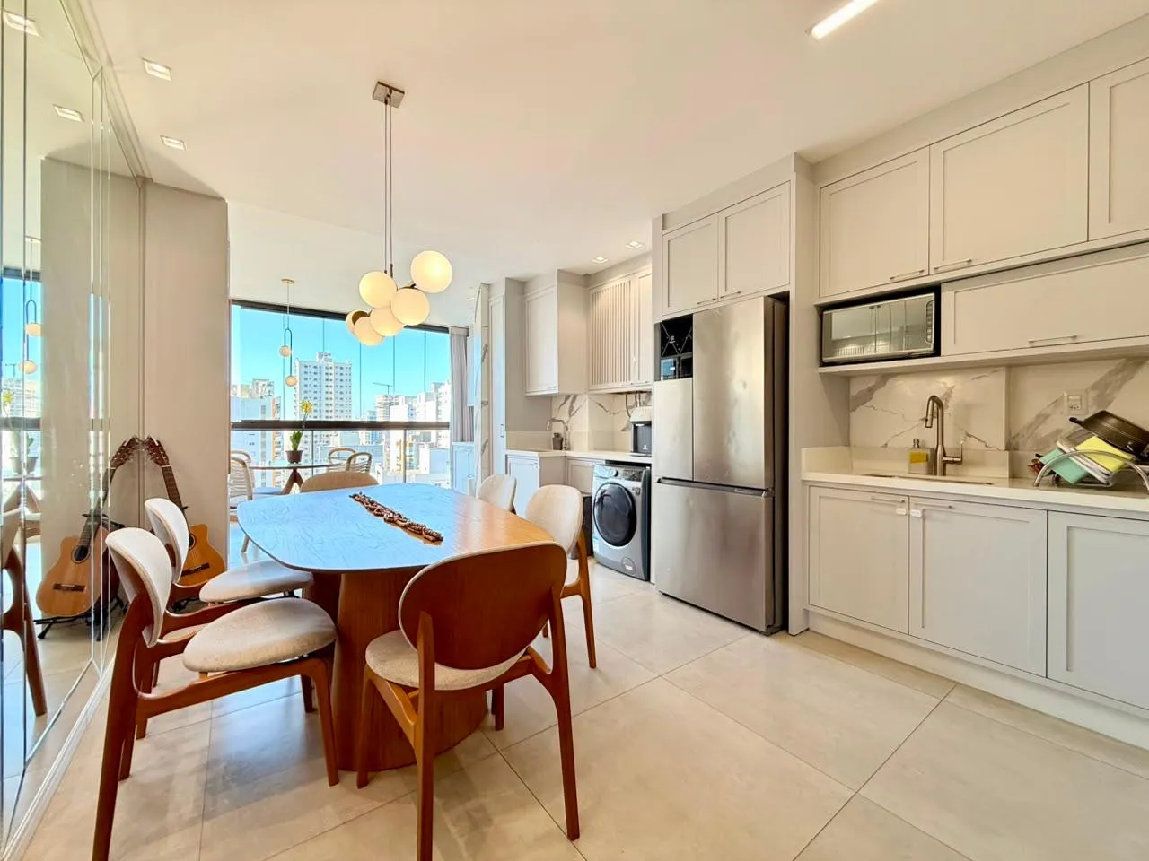 Imagem Apartamento à venda com 106.05m2 por R$ 2.400.000,00