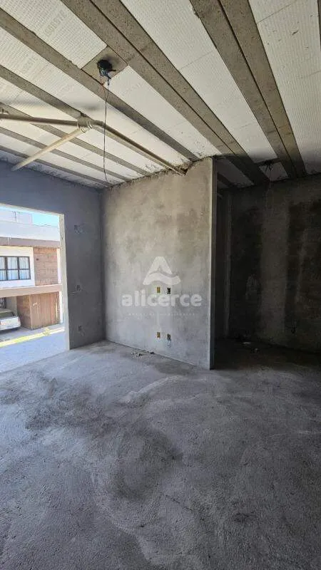Imagem Excelente Oportunidade de Investimento em Condomínio Completo! Casa à venda no Delta Ville - Biguaçu/SC