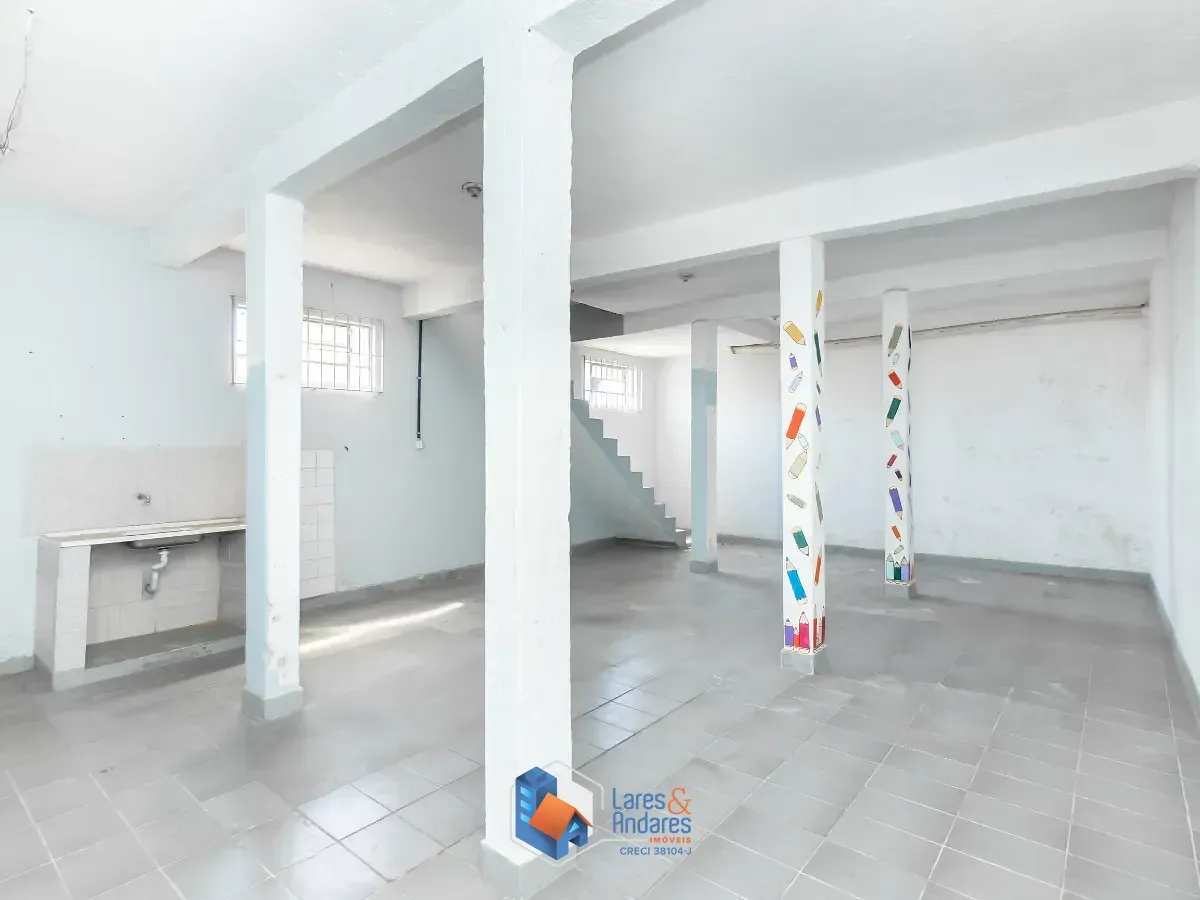 Foto do imóvel Casa comercial para venda em Pedreira, 305m² em Estrada do Alvarenga