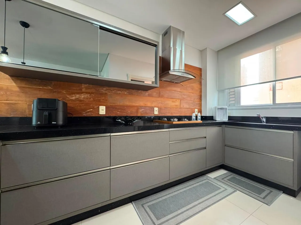Imagem Apartamento à venda com 180m2 por R$ 2.500.000,00