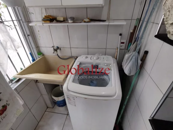 Imagem Apartamento Terreo de 2 dormitórios muito bem localizado no bairro da Encruzilhada pertinho da Ana costa em Santos (SP) por R$.350.000,00.