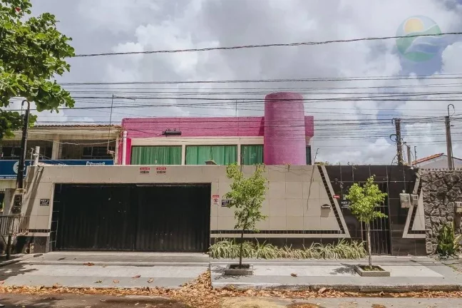 Imagem Casa alto padrão com 4 quartos, Piscina, para venda, em Candeias, Jaboatão dos Guararapes.