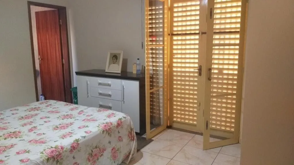 Foto do imóvel Casa à venda 3 Quartos, 3 Suites, 2 Vagas, 150M², Residencial Portal da Mantiqueira, Taubaté - SP