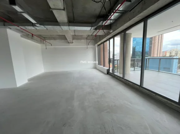 Imagem Conjunto Comercial de Alto Padrão em Pinheiros: 631m² e 18 Vagas de Garagem em São Paulo-SP
