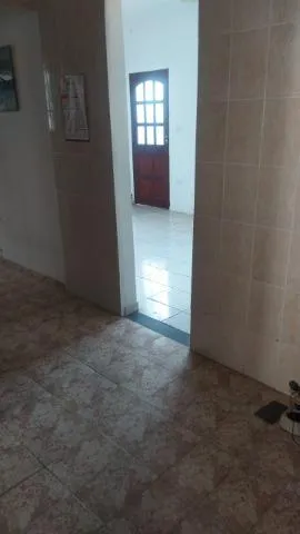 Imagem VENDA DE SOBRADO NO CIDADE NOVA LOUZADA, EM ITAQUAQUECETUBA/SP, 180m² com 3 quartos, 2 suítes, varanda, área gourmet e garagem fechada. CONSULTE-NOS.