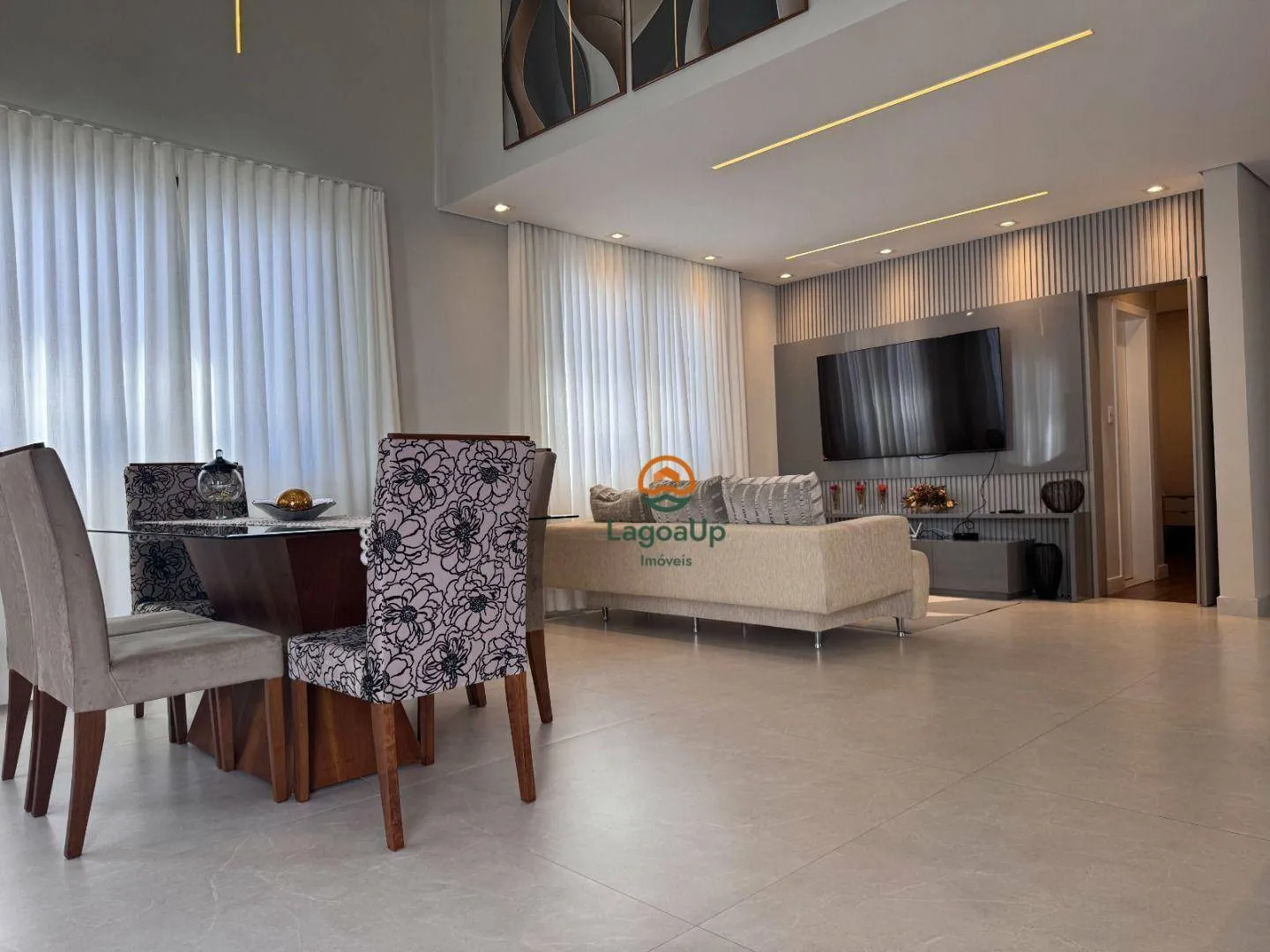 Imagem Casa com 4 dormitórios à venda, 260 m² por R$ 2.400.000,00 - Condomínio Golden Class - Lagoa Santa/MG