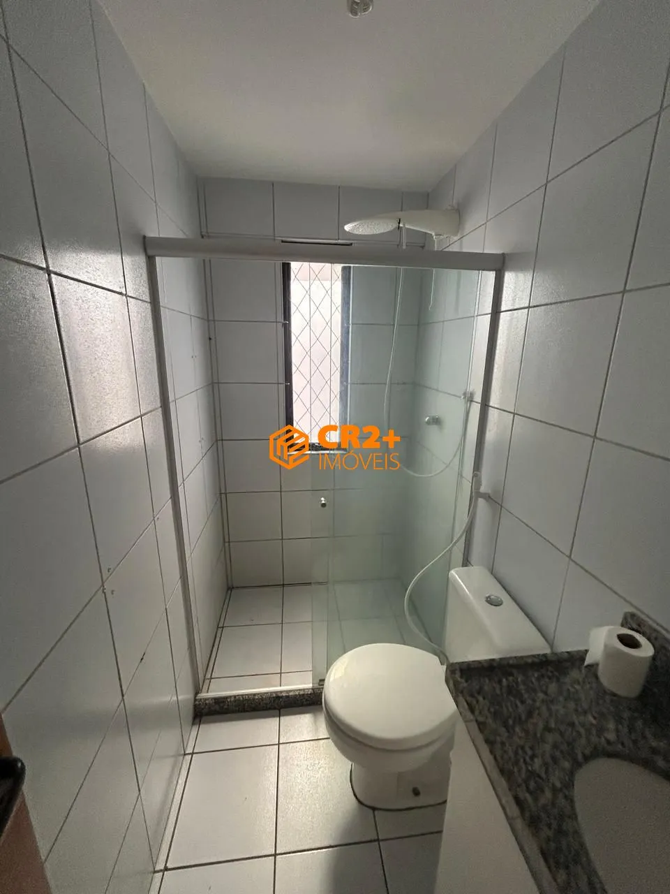 Imagem Vendo apartamento 03 quartos, 01 suíte 02 vagas de garagem no Espinheiro. 81m²
