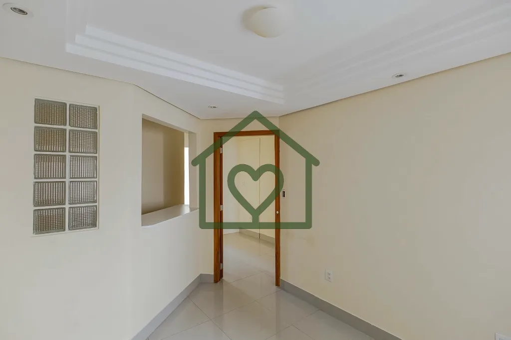 Imagem Sala de 47 m² localizada na Rua José de Alencar, em Porto Alegre. Preço e disponibilidade do imó...