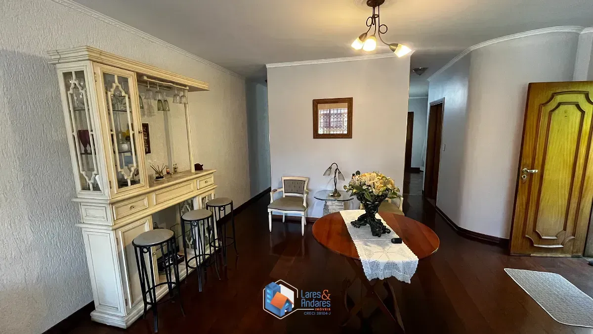 Imagem Sobrado para venda em Vila Formosa com 4 quartos, sendo 1 suíte, 300m²