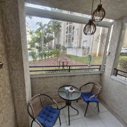 Imagem Apartamento de 55m², localizado no térreo, com 2 dormitórios e 1 vaga de garagem, varandas são e...