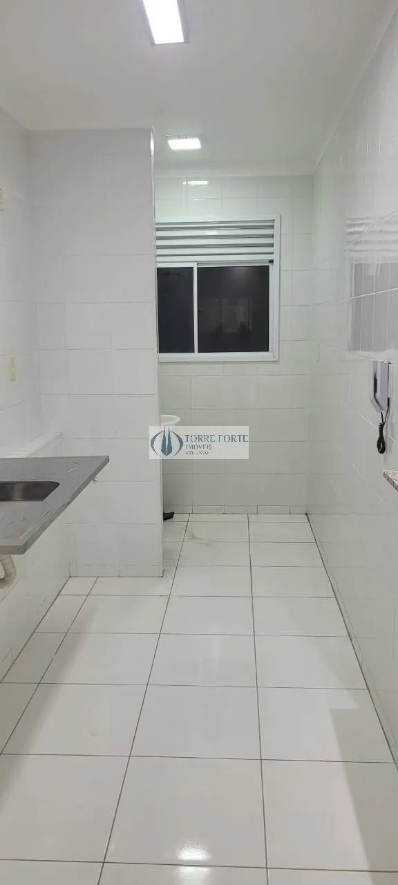 Imagem Lindo apartamento amplo 2 dormitórios, 1 vaga rotativa , varanda .