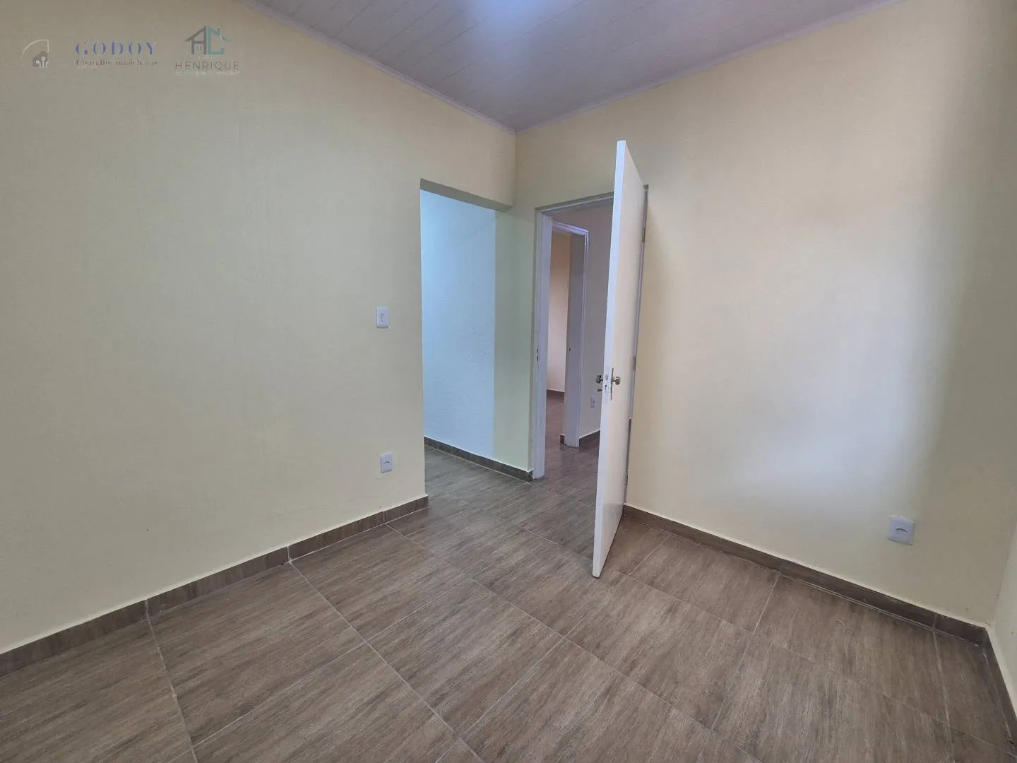 Imagem Casa com área gourmet e vista para a Serra da Mantiqueira - Bairro Mombaça,