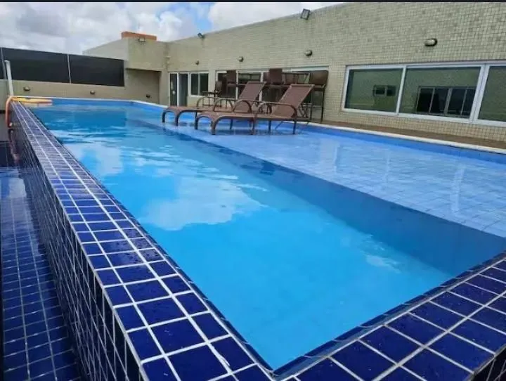 Imagem Flat mobiliado em Intermares, a 1 minuto da praia, com rooftop, piscina e excelente potencial para moradia ou investimento.