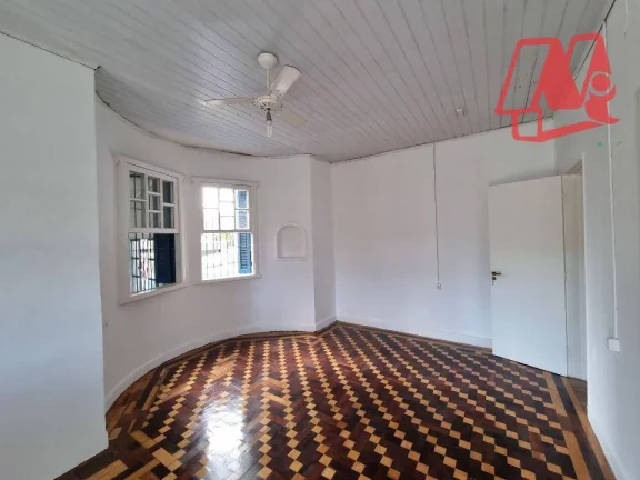 Foto do imóvel Casa de 526m² total 261m² útil na Bento próximo ao Posto do INSS