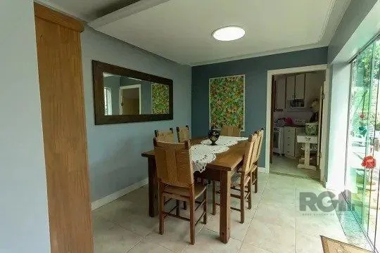 Imagem Casa de 4 dormitórios mobiliada para venda no Bairro Jardim Itu Sabara.