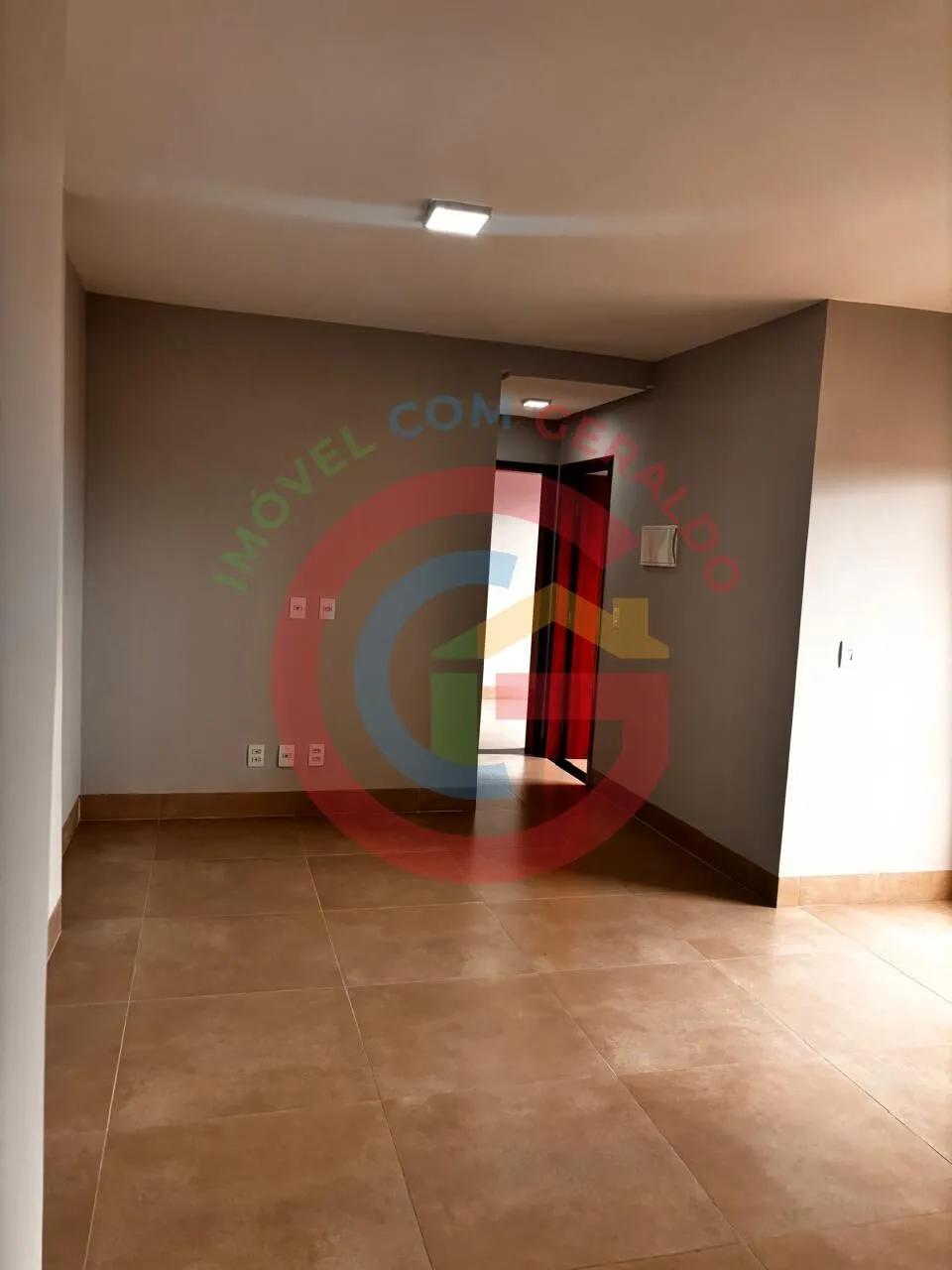 Imagem Ágio de Apartamento 2Q (1 suíte) com armários - Próx. Aeroporto Santa Genoveva