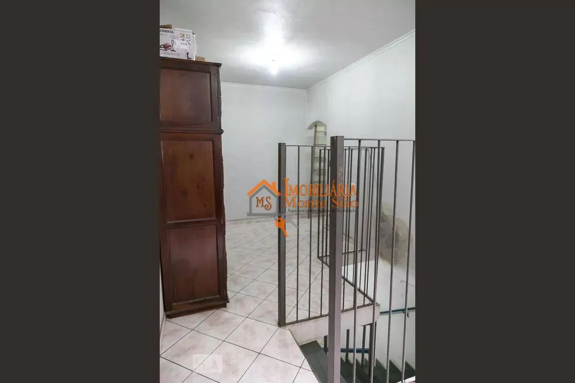 Imagem Sobrado com 4 dormitórios à venda, 250 m² por R$ 742.000,00 - Gopoúva - Guarulhos/SP