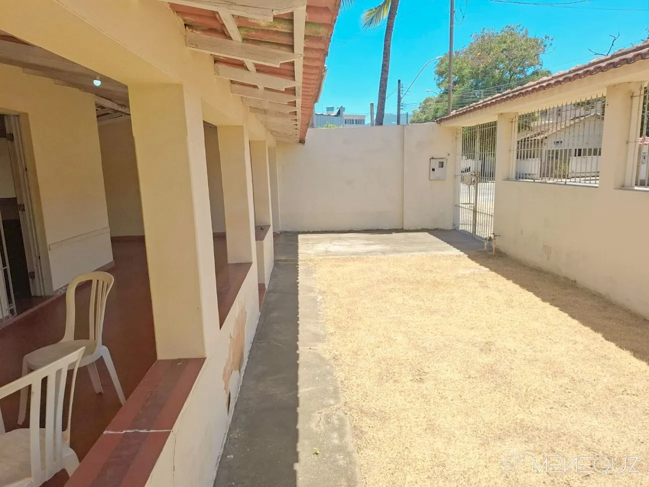 Imagem Perfeito para fazer renda: 2 casas independentes no mesmo terreno