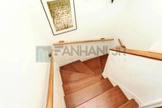 Imagem Imperdível: Casa à venda ou locação em São Paulo-SP, Jardim América! 2 quartos, 1 suíte, 3 salas, 3 banheiros, 2 vagas, 200m².