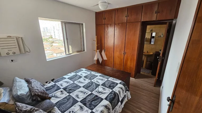 Imagem Apartamento Aconchegante na Vila Belmiro com 02 quartos (01 suíte), garagem demarcada na escritura.