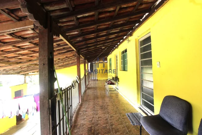 Imagem Casa e Galpão no 1º de Outubro, Ibirité/MG