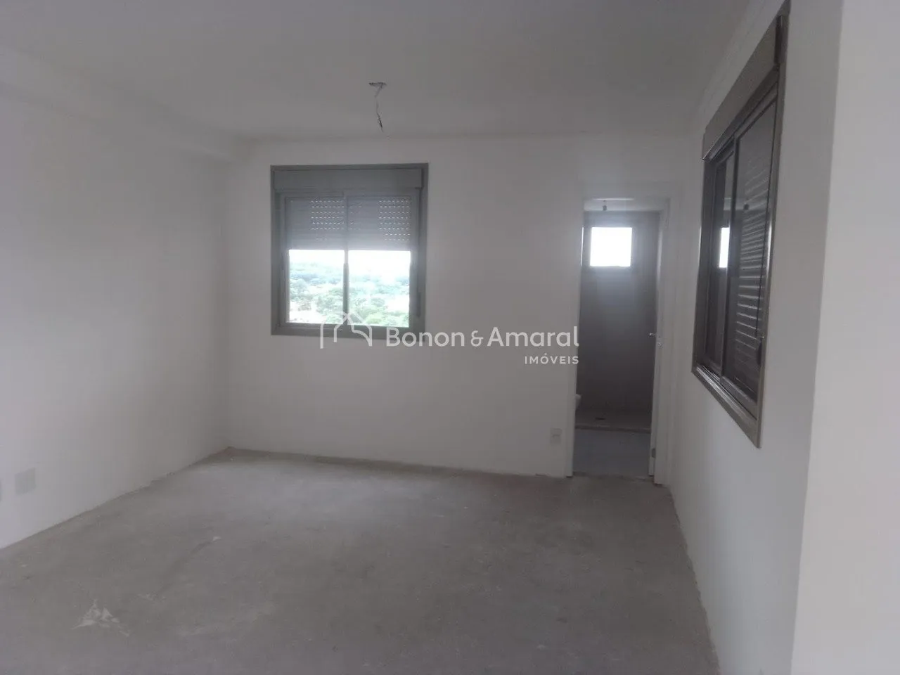 Imagem Duplex de Alto Padrão à Venda com 3 Suítes e 4 Vagas - 236,47 m²