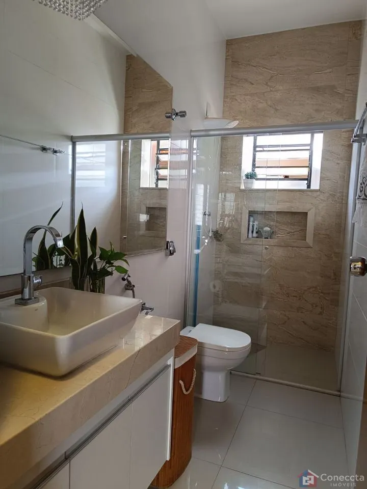 Imagem Casa à venda, 193 m² por R$ 950.000,00 - Valparaíso - Patos de Minas/MG