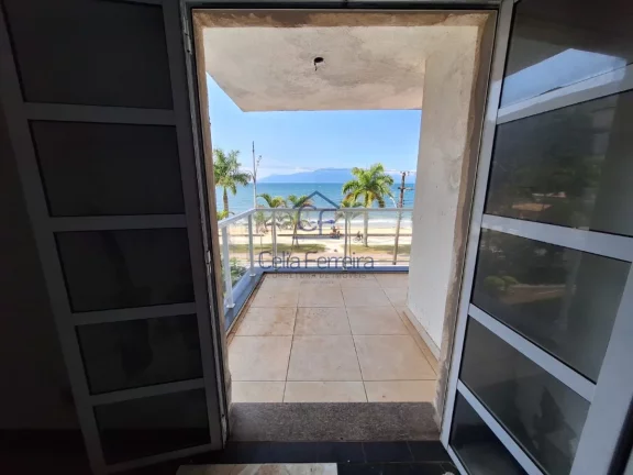 Imagem Apartamento 03 dormitórios com linda vista frente mar na Martim de Sá.