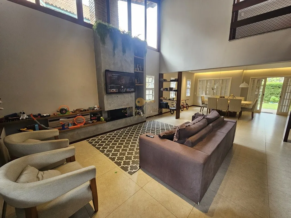 Imagem Casa em Condomínio para Venda em Teresópolis / RJ no bairro Parque do Imbui