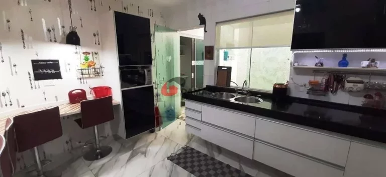 Imagem Sobrado à venda 3 Quartos, 3 Suites, 280M², Vila Valparaíso, Santo André - SP