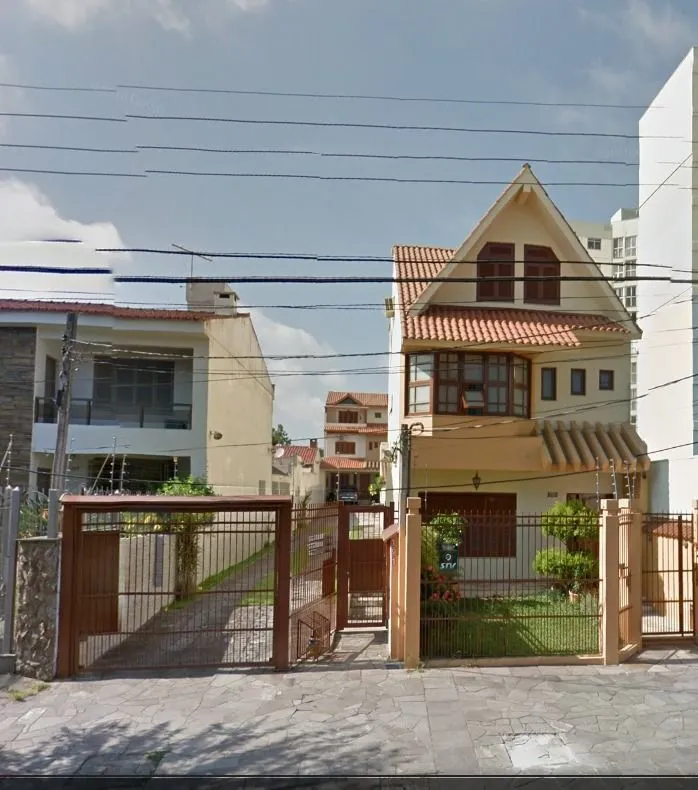 Imagem Casa para Venda - 290.67m², 4 dormitórios, sendo 1 suites, 4 vagas - Camaquã