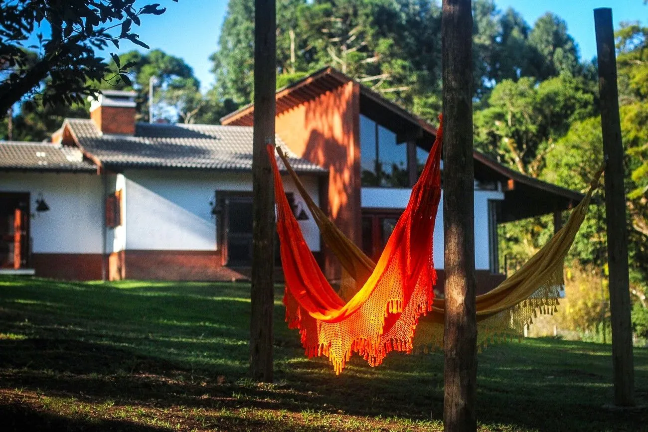 Imagem Casa Alto Padrão localizada a 5 quilômetros do centro de Canela, em meio a natureza com 16,600² em localização privilegiada e valorizada..
