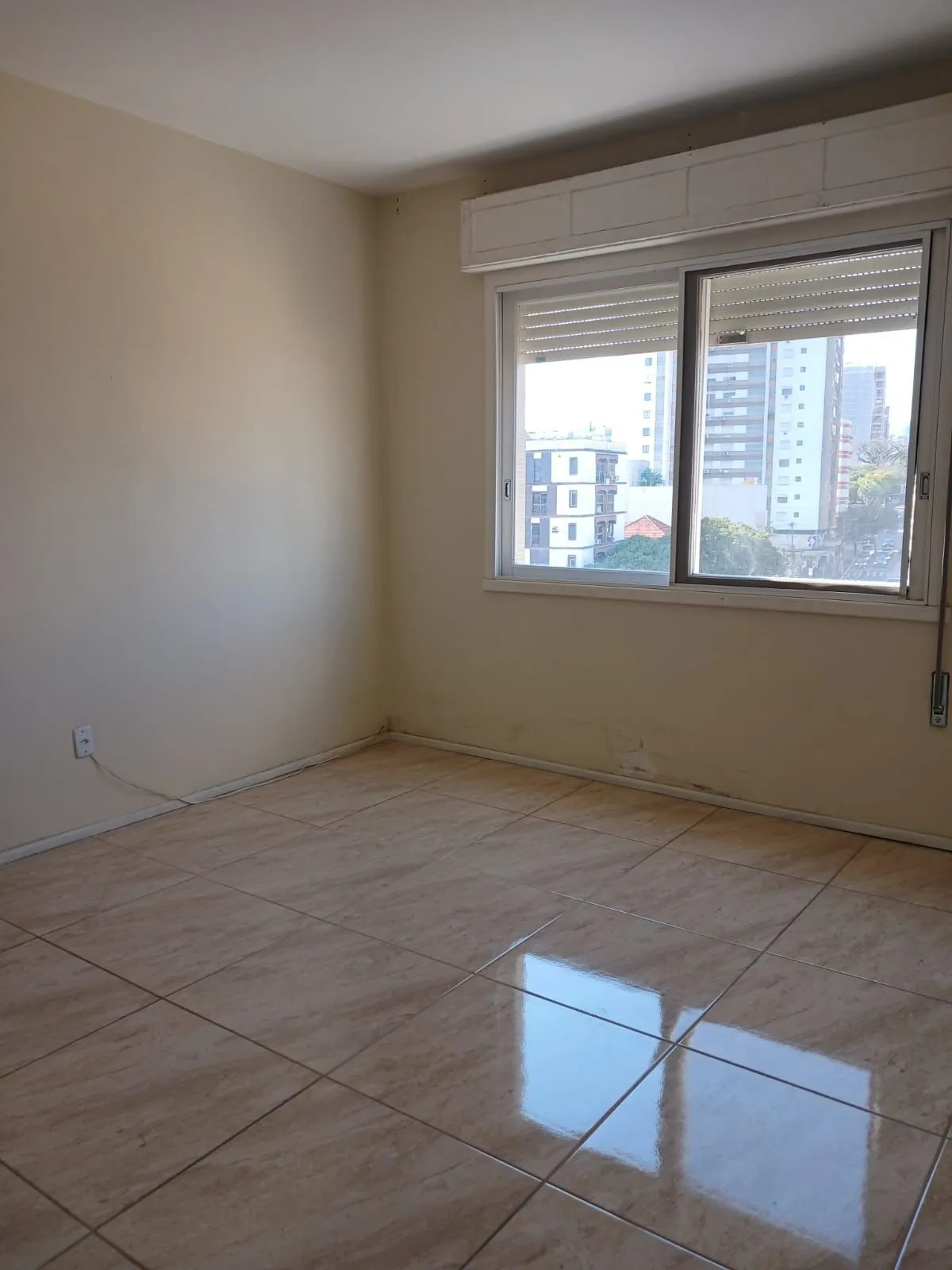 Imagem Apartamento três dormitórios ( uma suíte) panorâmico