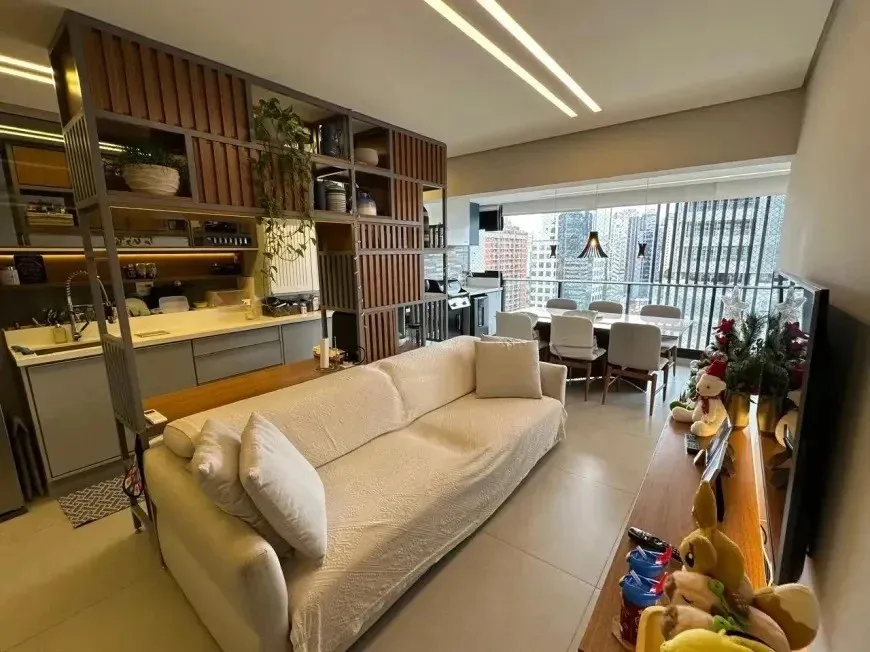 Imagem Apartamento para Venda em São Paulo, Pinheiros, 2 dormitórios, 1 suíte, 2 banheiros, 1 vaga